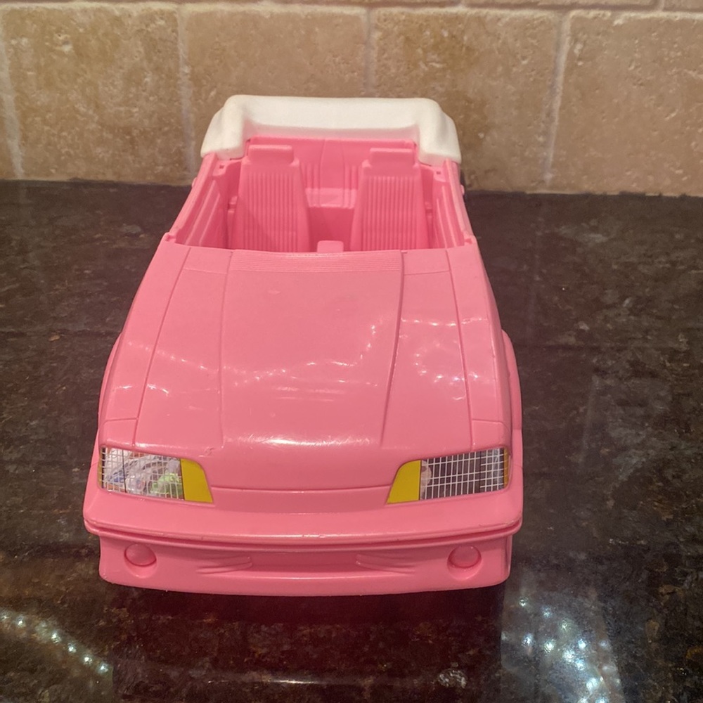 Y2K Mattel Pink Barbie Convertible Car. 18” long